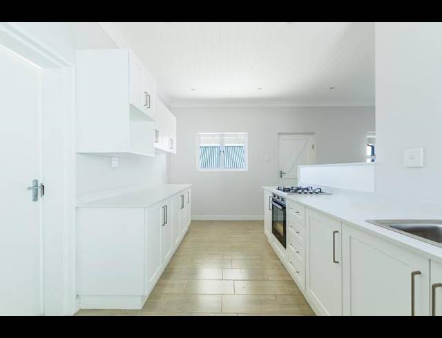 3 BEDROOM TOWNHOUSE FOR SALE IN GREENDALE